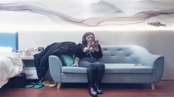 文轩探花极品尤物网红女神狂骚扭腰摆臀!逆天大长腿诱惑到欲火焚身